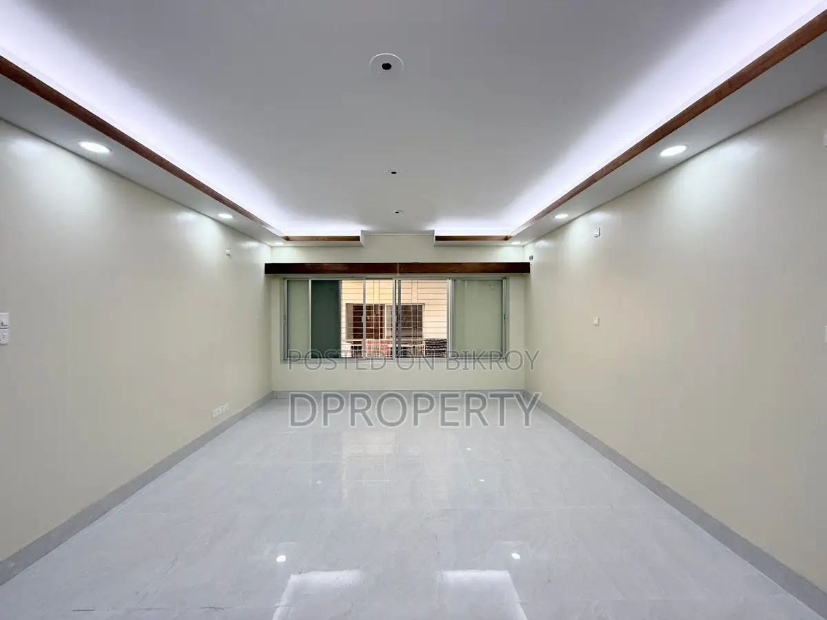 4bdrm Apartment in Basundhara for Rent