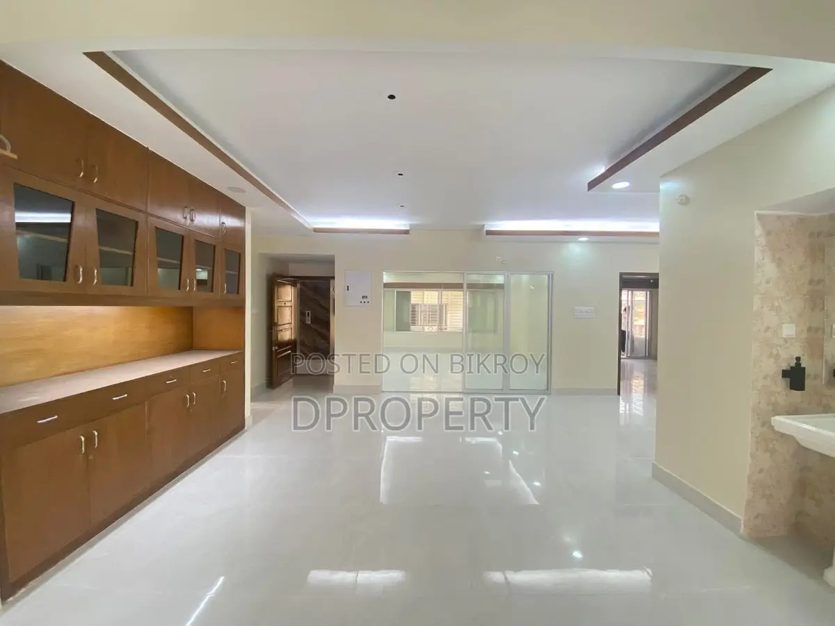 4bdrm Apartment in Basundhara for Rent