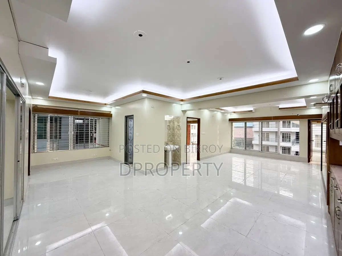 4bdrm Apartment in Basundhara for Rent