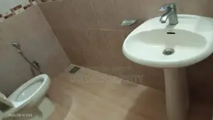 ২২৭৫ বর্গফুট গুলশান এলাকায় ৩ বেড ফ্ল্যাট ভাড়া