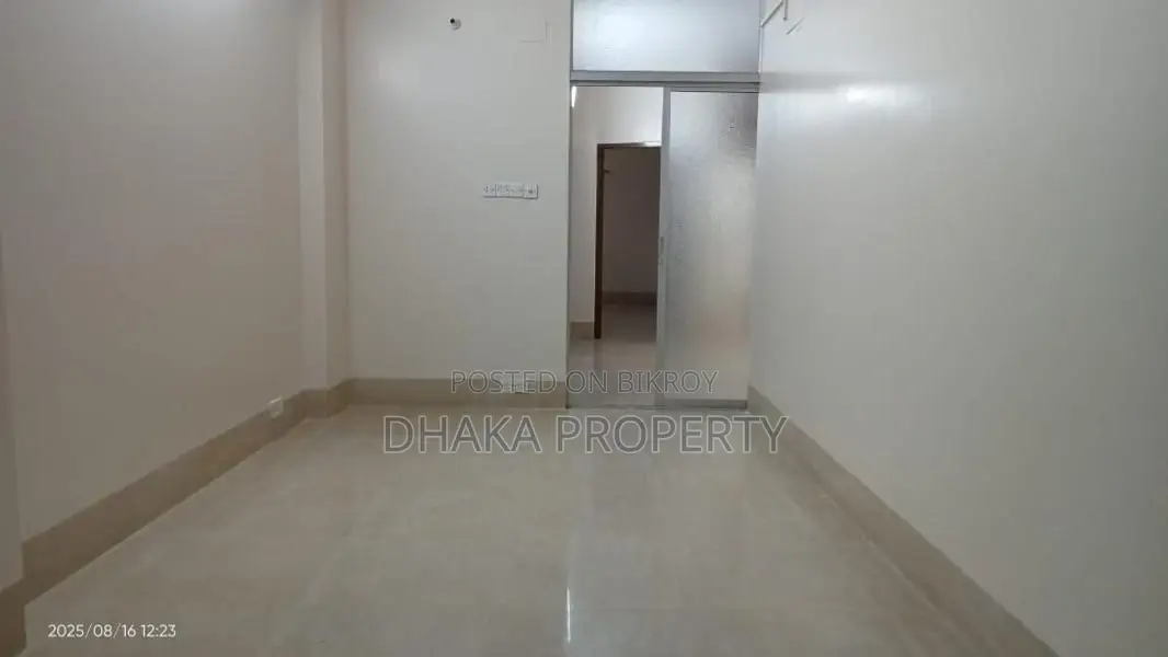 ২২৭৫ বর্গফুট গুলশান এলাকায় ৩ বেড ফ্ল্যাট ভাড়া