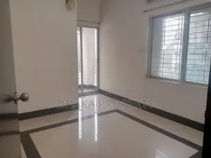 গুলশানে ১৫৫০ বর্গফুটের অত্যন্ত এক্সক্লুসিভ আন-ফার্নিশড অ্যাপার্টমেন্ট ভাড়া
