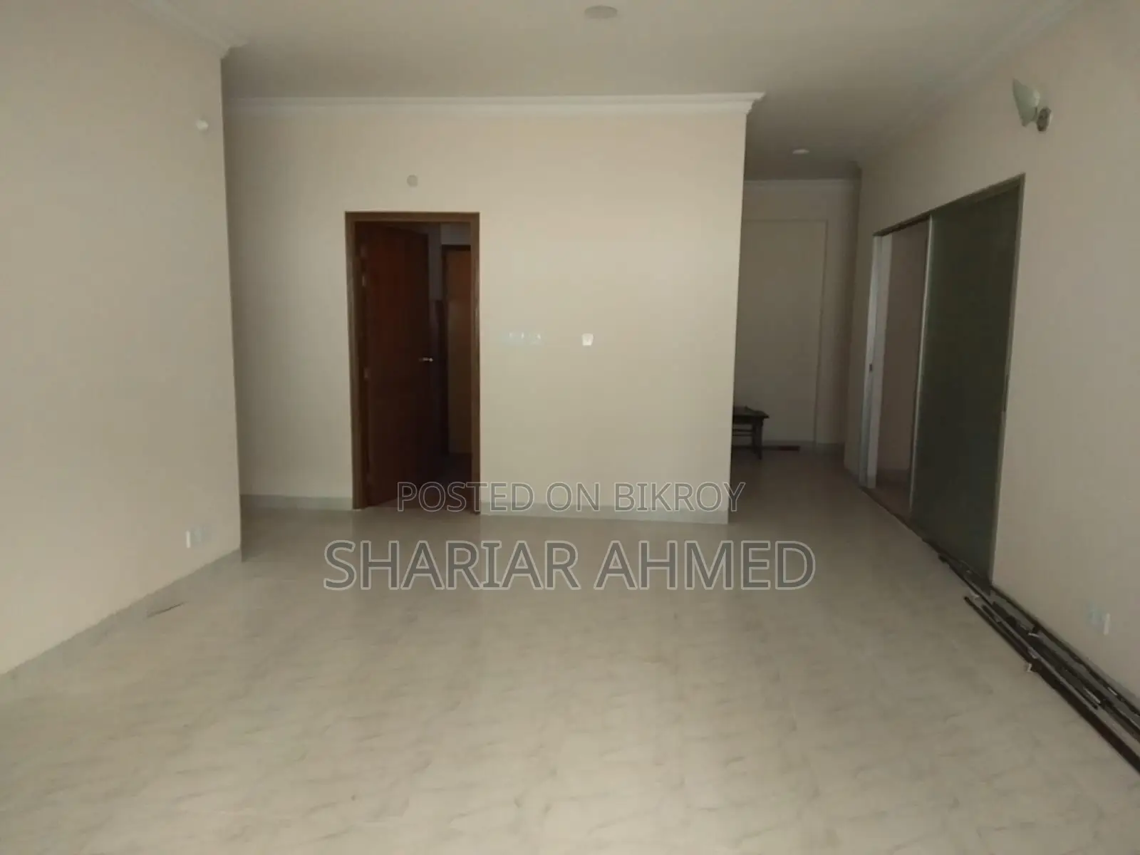 Unfurnished 3-Bedroom 2300 SqFt Apartment Available for Rent in Gulshan