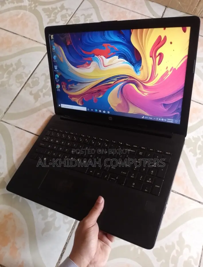 HP Core i3 6th Gen Laptop, 4GB RAM, 750GB HDD, 15.6" HD Display