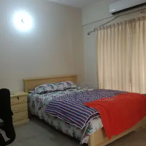 গুলশানে ১৯০০ বর্গফুটের ৩ বেডরুমের সম্পূর্ণ ফার্নিশড অ্যাপার্টমেন্ট ভাড়া