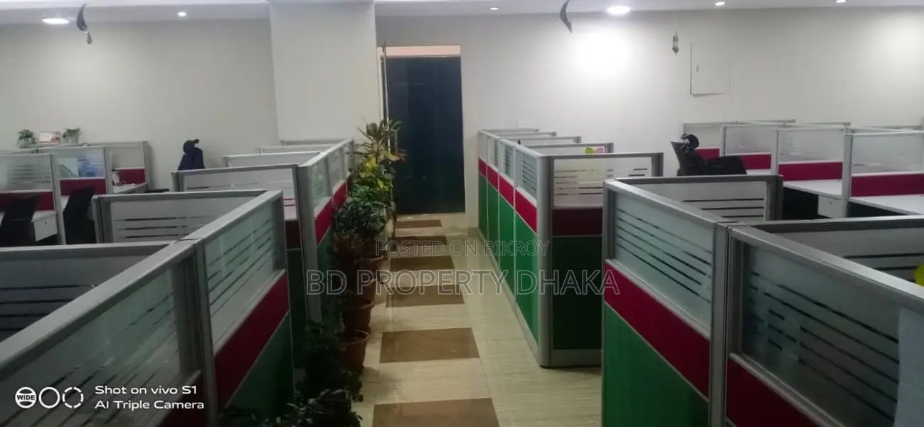 ৭৭০০ স্কয়ার ফিট সেমি ফার্নিশড ওপেন কমার্শিয়াল স্পেস রেন্ট ইন বনানী