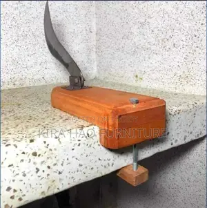 দাঁড়িয়ে কাটার বটি