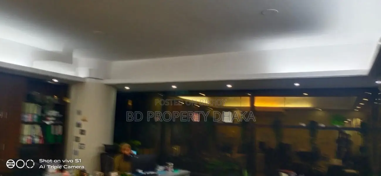 ৭৭০০ স্কয়ার ফিট সেমি ফার্নিশড ওপেন কমার্শিয়াল স্পেস রেন্ট ইন বনানী