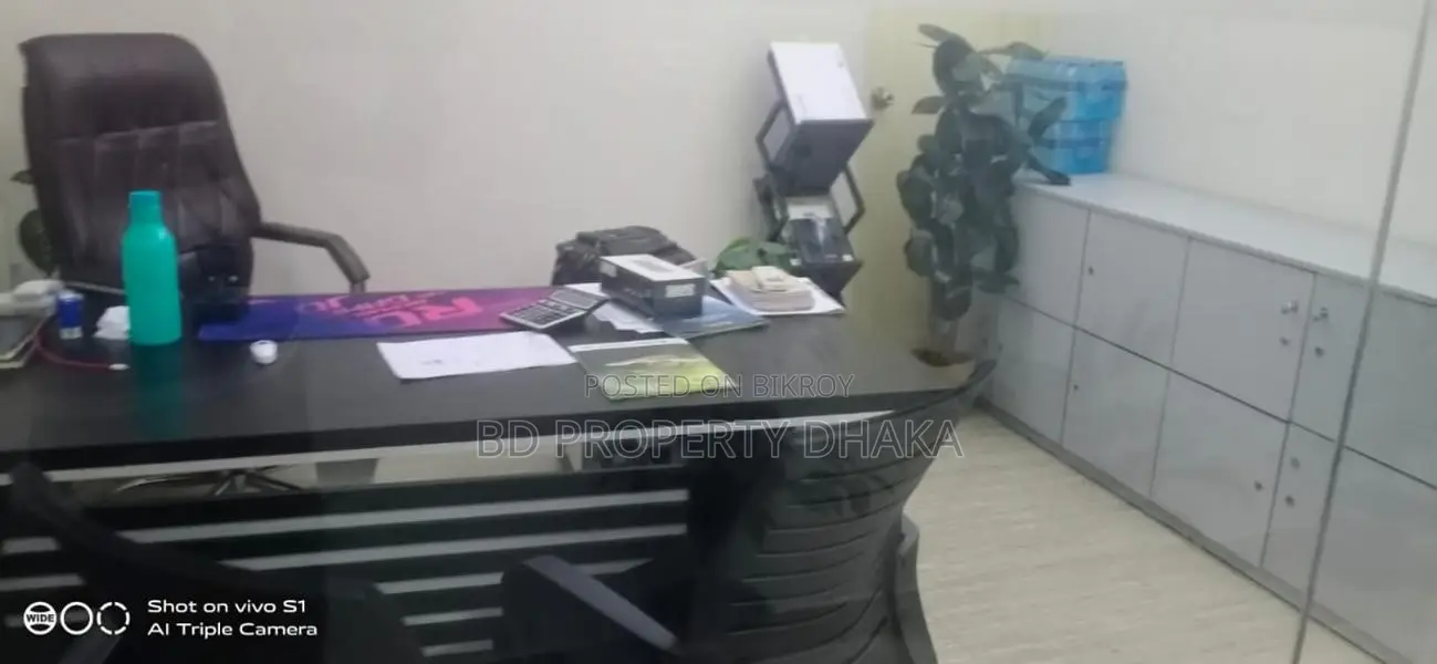 ৭৭০০ স্কয়ার ফিট সেমি ফার্নিশড ওপেন কমার্শিয়াল স্পেস রেন্ট ইন বনানী