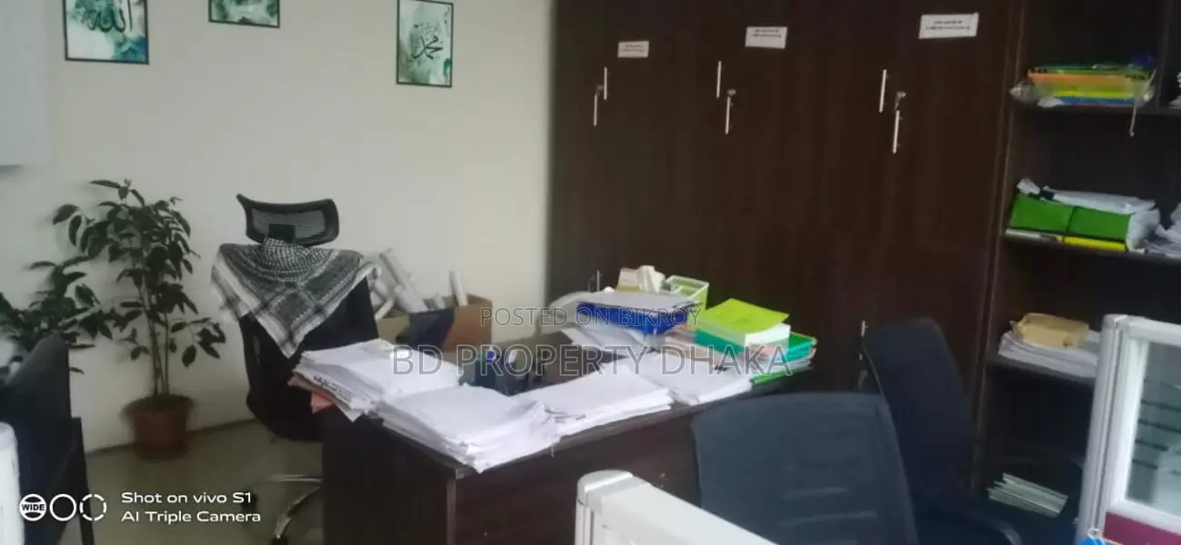 ৭৭০০ স্কয়ার ফিট সেমি ফার্নিশড ওপেন কমার্শিয়াল স্পেস রেন্ট ইন বনানী