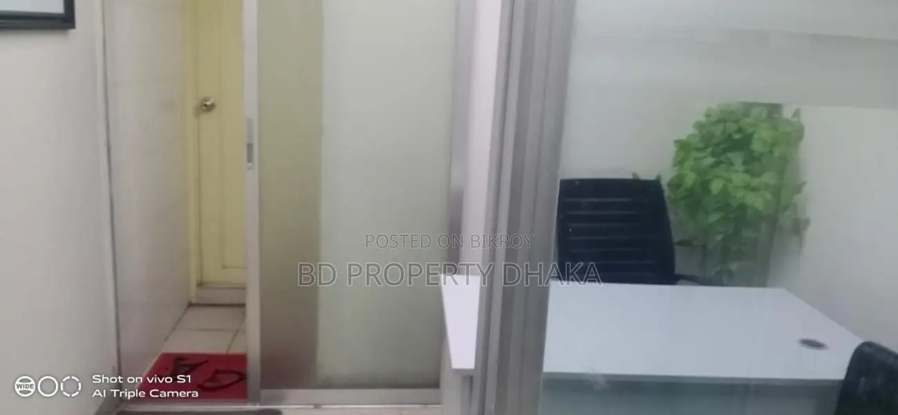 ৭৭০০ স্কয়ার ফিট সেমি ফার্নিশড ওপেন কমার্শিয়াল স্পেস রেন্ট ইন বনানী