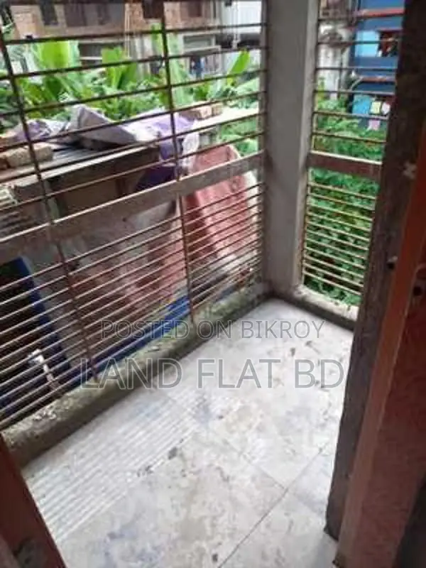 READY FLAT FOR SALE @ 1250 SFT NORTH FACING.