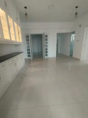 গুলশানে লেক ভিউ ভালো মানের ৩ বেডরুমের আন-ফার্নিশড ফ্ল্যাট ভাড়া