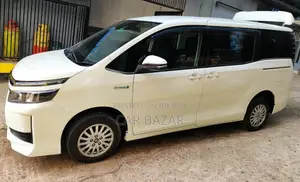 Toyota Noah VOXY G PUSH HYBRID 2016