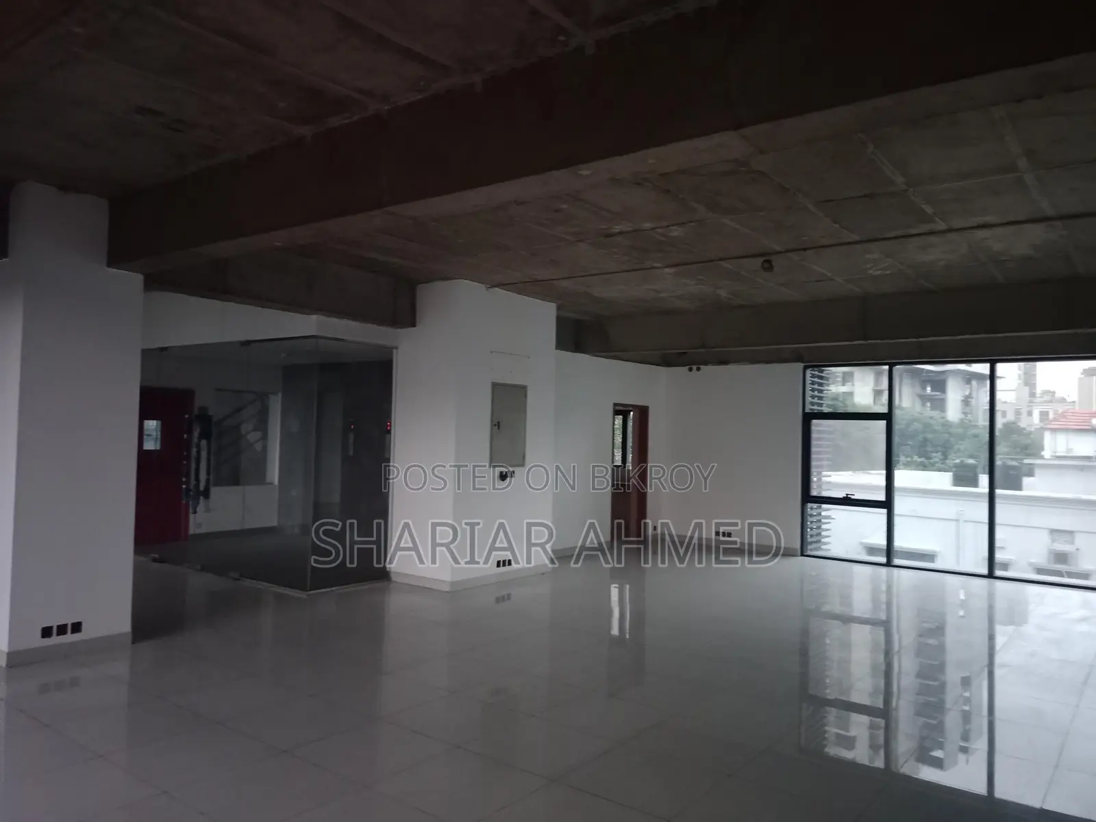 3400 SqFt Commercial floor rent in GULSHAN avenue