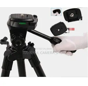 Camera Tripod Stand (DIGIPOD TR472)