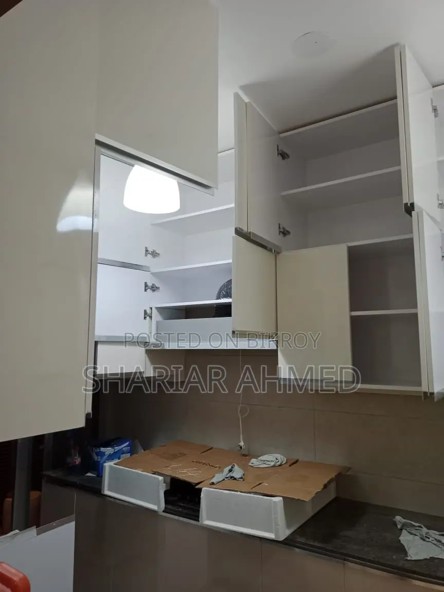 Modern Facilities Semi Furnished Flat Rent In GULSHAN