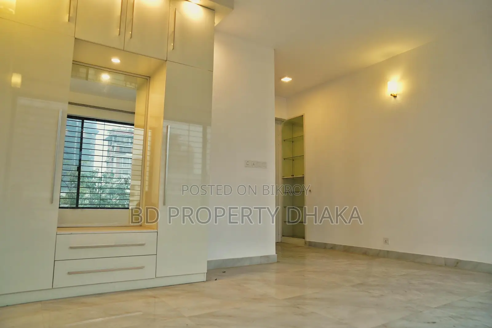 Luxurious Semi-furnished Apartments for Rent