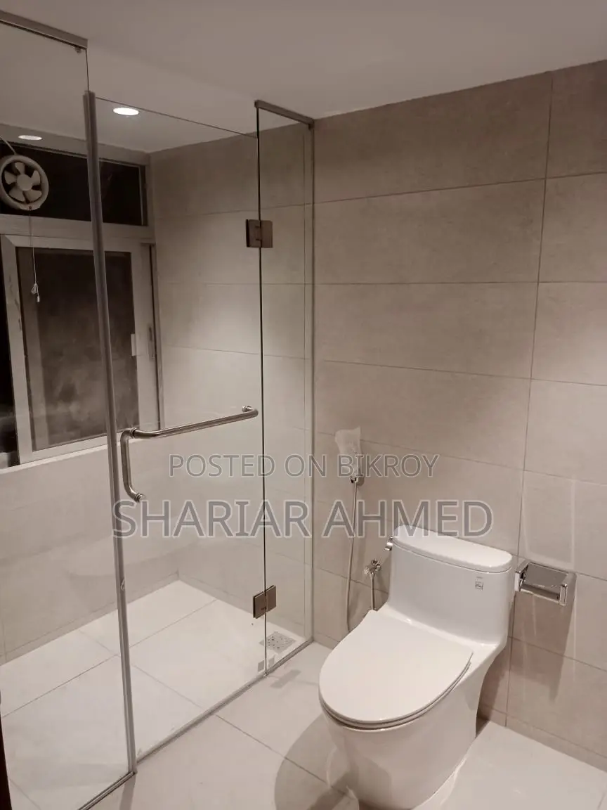 Modern Facilities Semi Furnished Flat Rent In GULSHAN