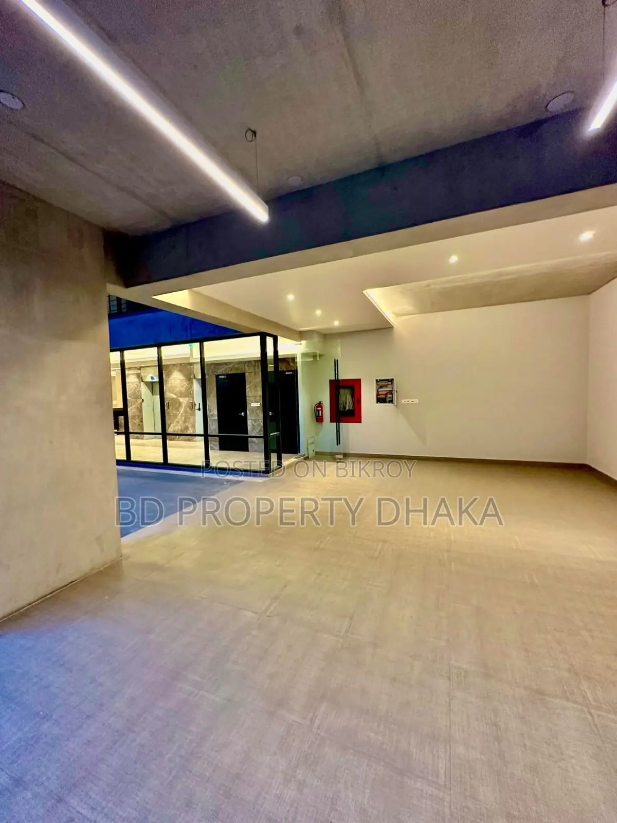 Luxurious Semi-furnished Apartments for Rent