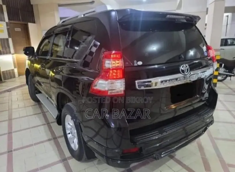 Toyota Prado TxL Limited Black 2012