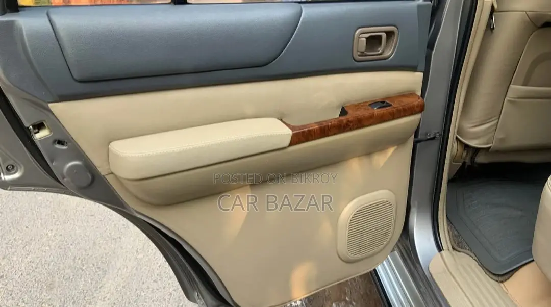 Nissan Patrol Y61 With Sunroof 2004