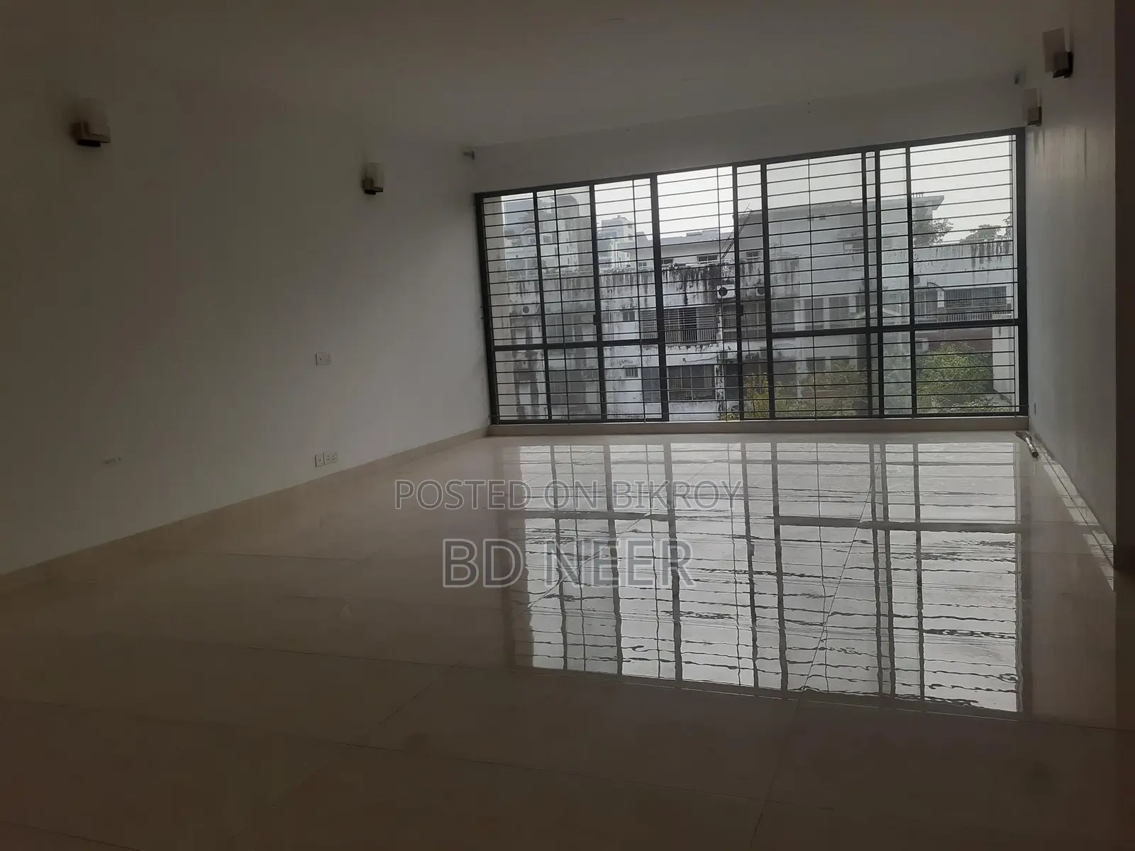 Newly Ready 5000 Sq Ft 4 Bed with Gym Nice Flat Rent in Gulshan-2
