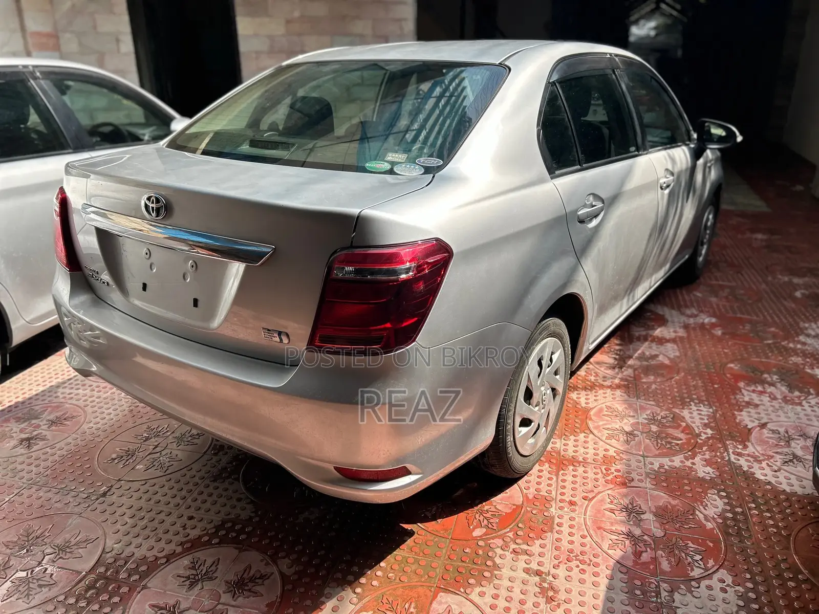 Toyota Axio EX PKG SILVER / 2020