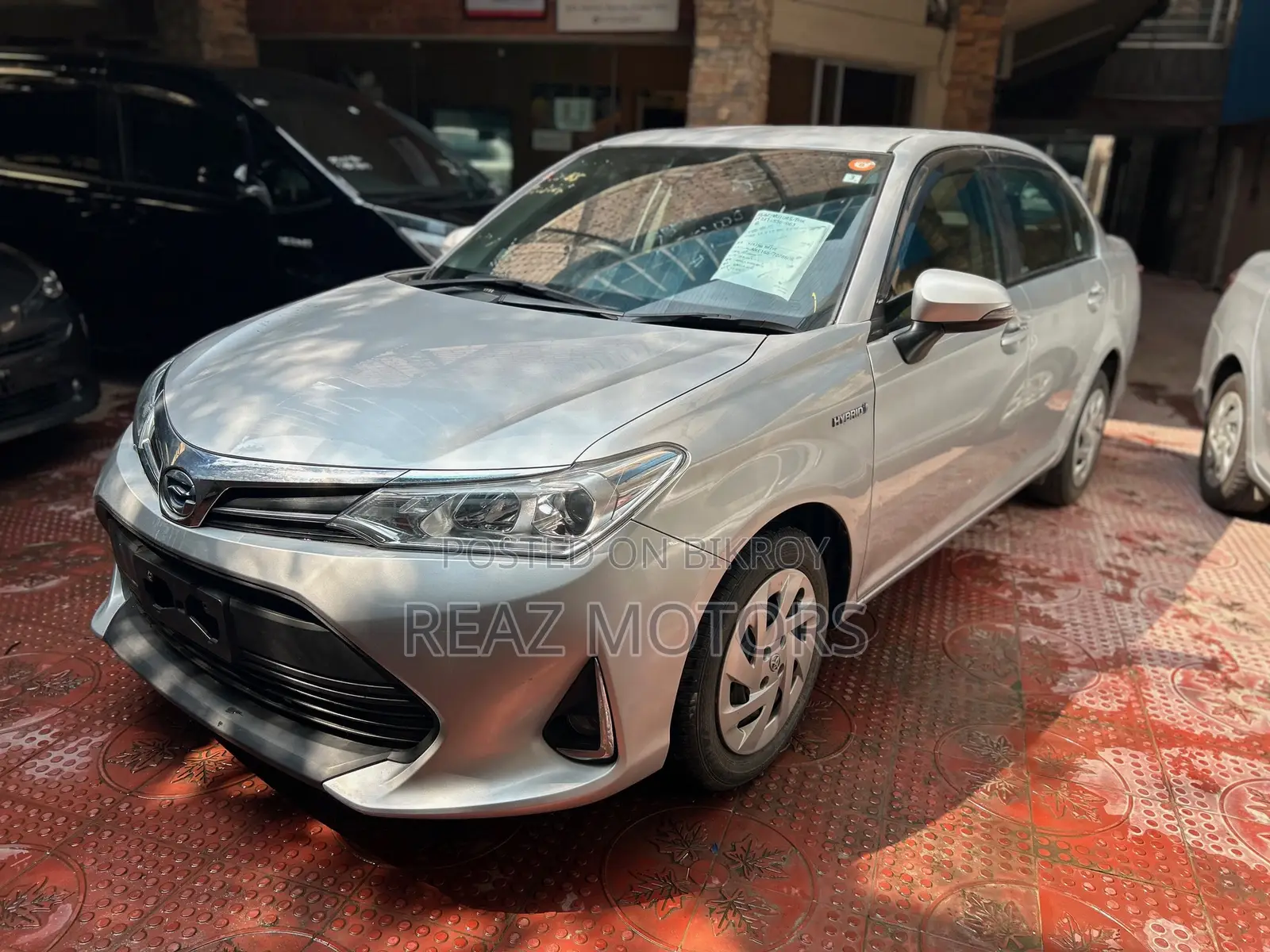 Toyota Axio EX PKG SILVER / 2020