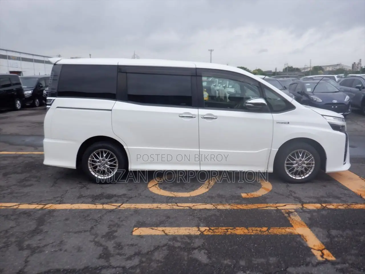 Toyota Voxy ZS KIRAMIKI 2020