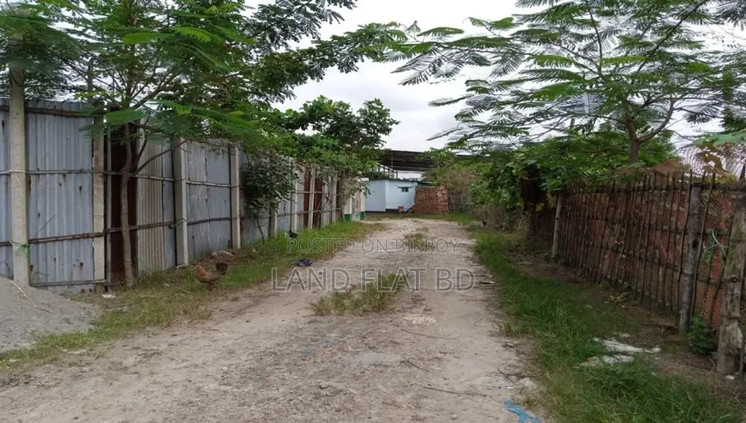 1450 SFT Flat for Sale at Ghatarchar Laboni Point in Riverview Project