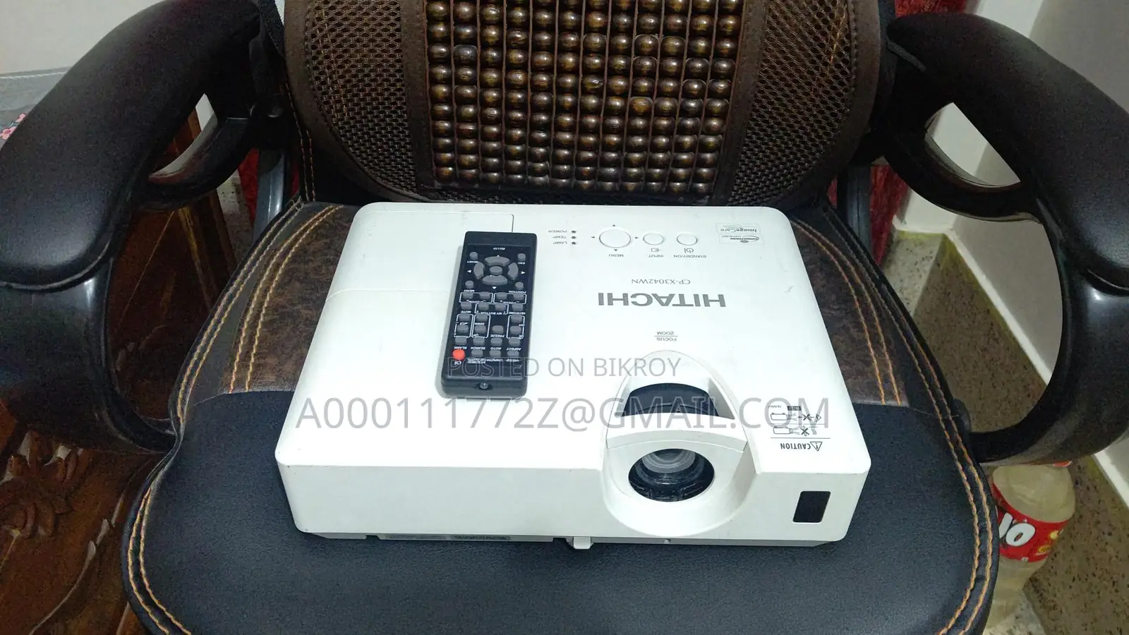 Hitachi CP-X3042WN Projector