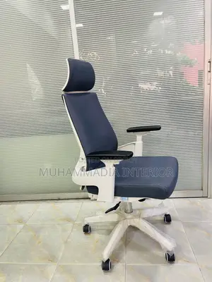 Boss Chair ( MID- 3903)