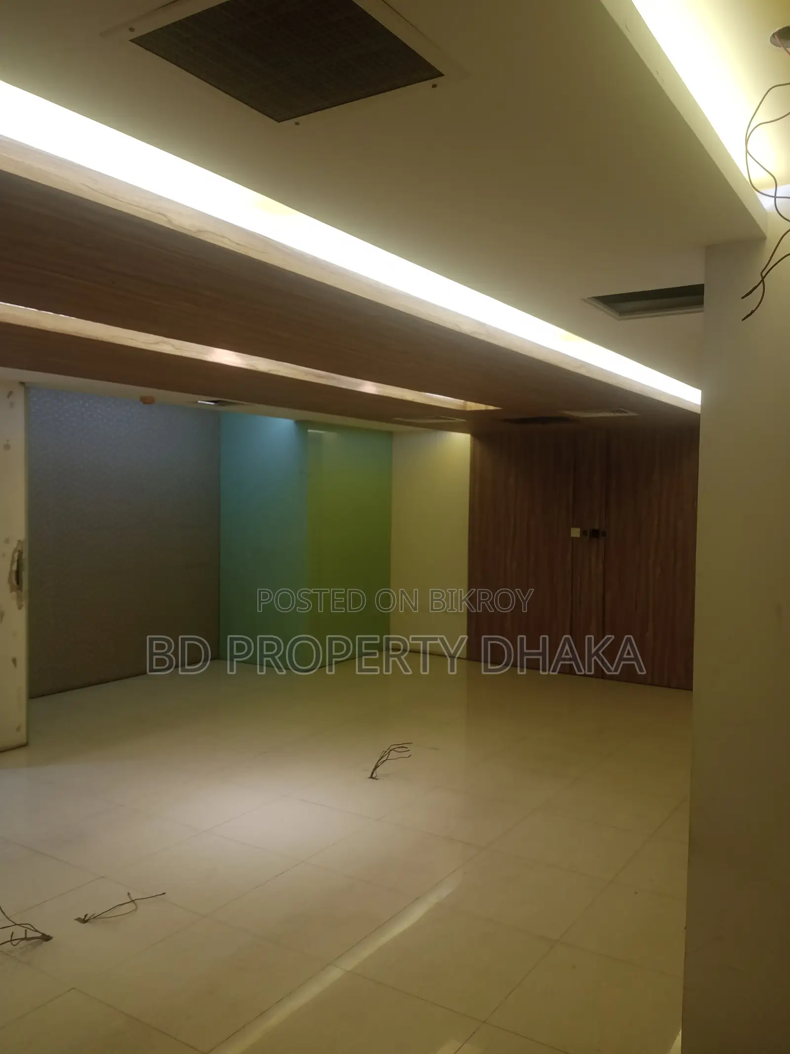 5800sft semi furnished full commercial space for rent