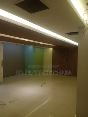 5800sft semi furnished full commercial space for rent