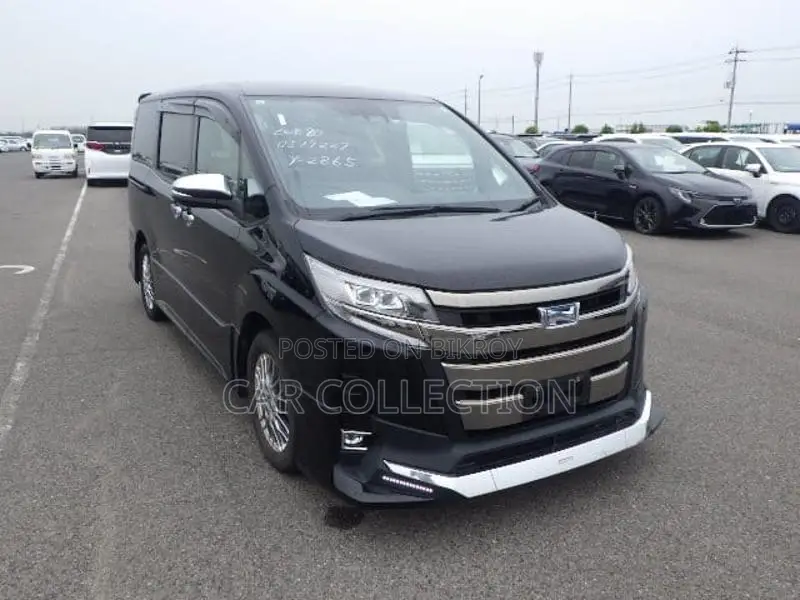 Toyota Noah SI WXB 3 HYBRID 2021