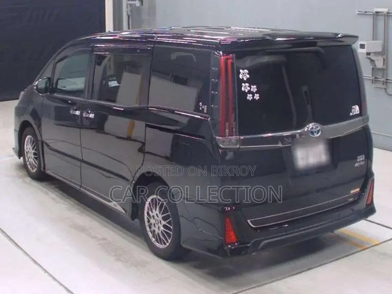 Toyota Noah SI WXB 3 HYBRID 2021