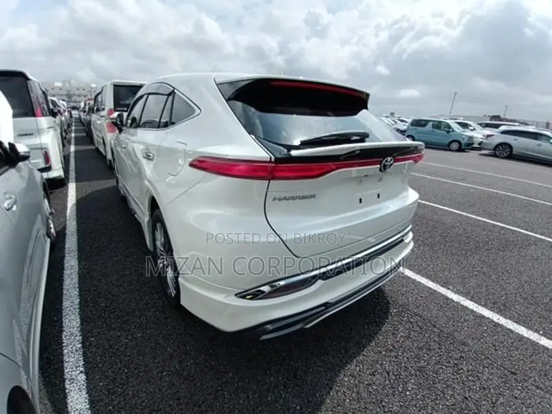 Toyota Harrier Z-Leather -4 grade 2020