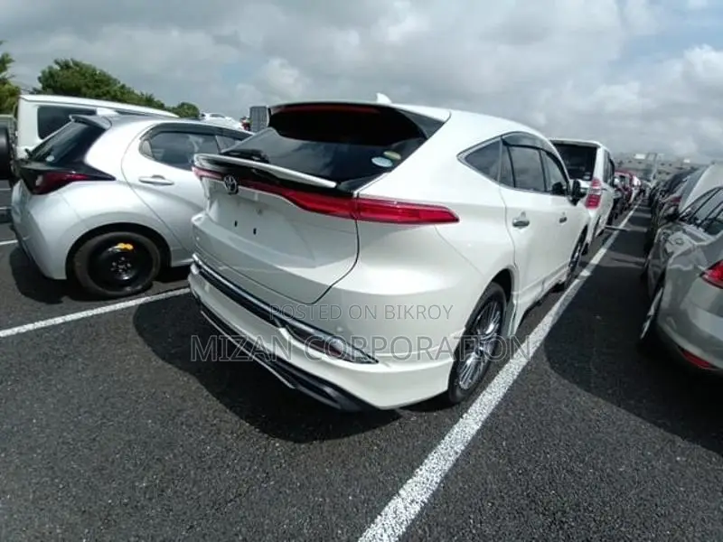 Toyota Harrier Z-Leather -4 grade 2020