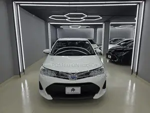Toyota Axio EX HYBRID ২০২০