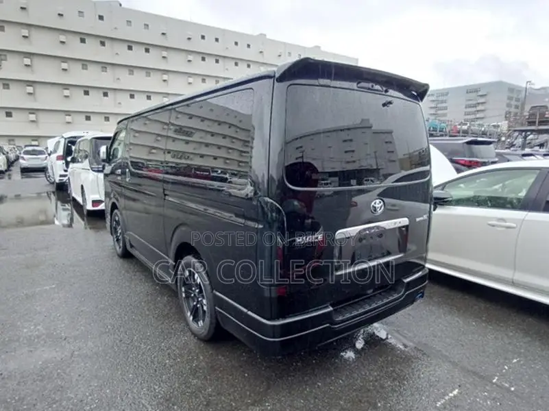 Toyota Hiace Super gl dark prime 2022