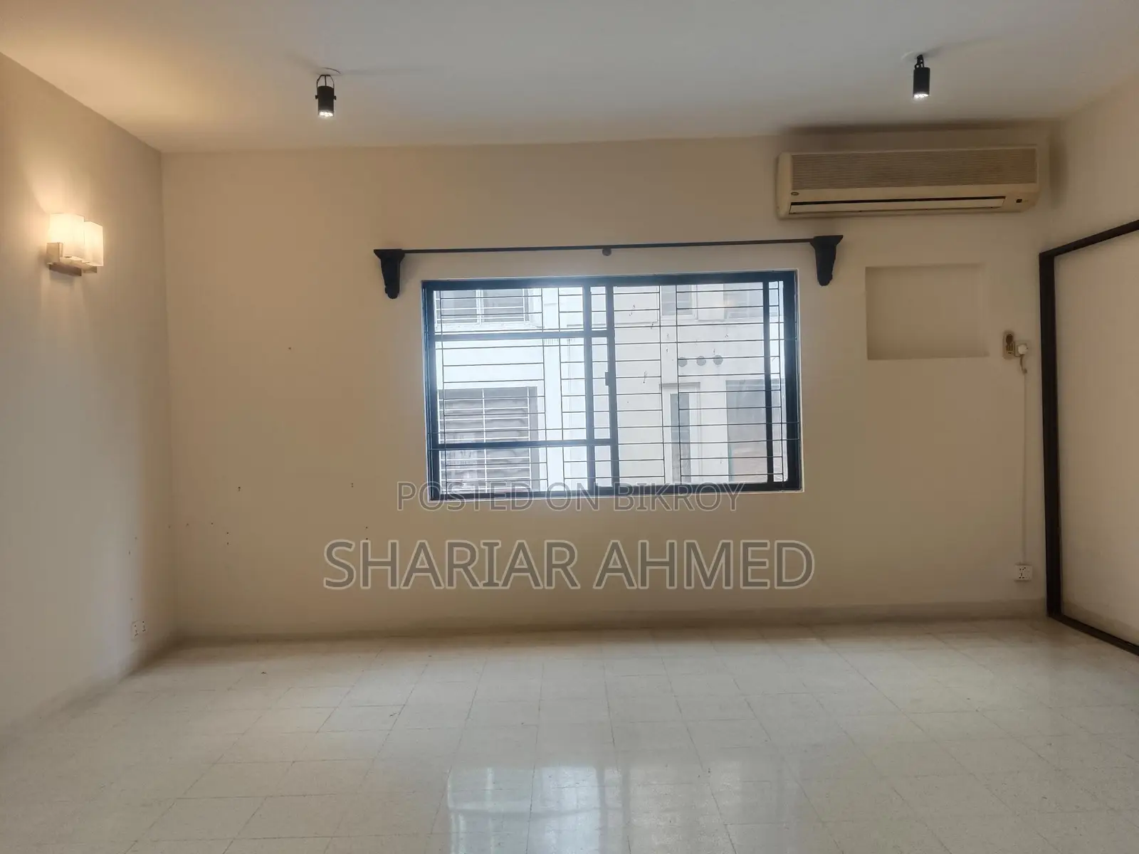 2500 Sqft Unfurnished Apartment For Rent in Gulshan 1
