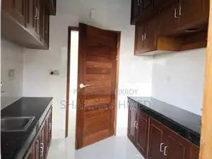 3BED-2450 SQFT APARTMENT FOR RENT GULSHAN