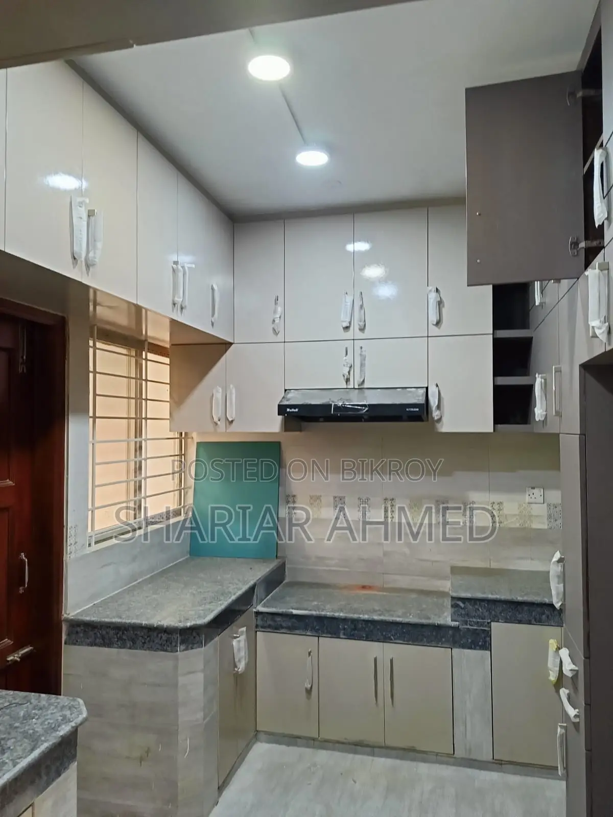 Well Decorated 2900 SqFt Apt: For Rent In Gulshan 2
