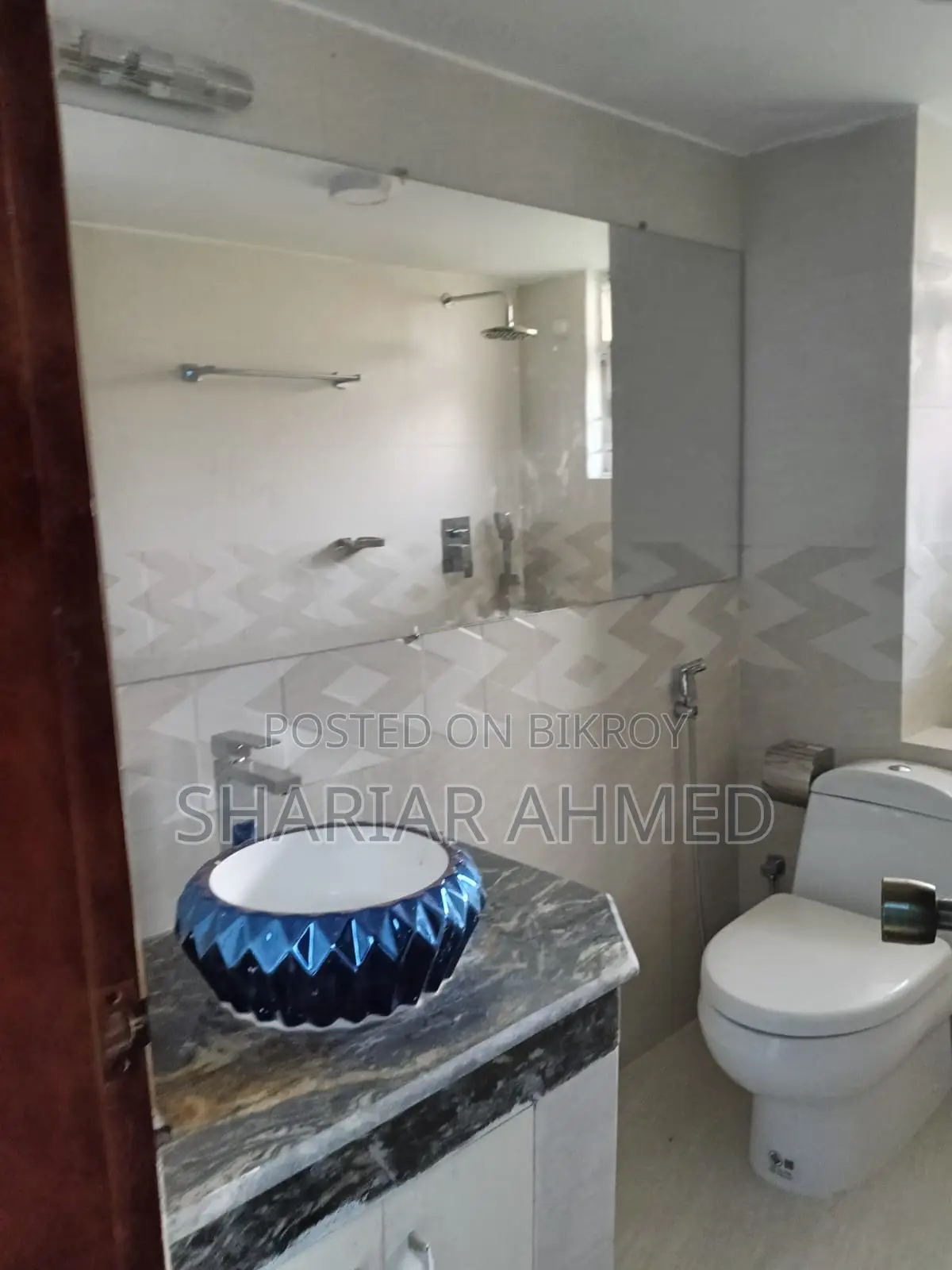 Well Decorated 2900 SqFt Apt: For Rent In Gulshan 2