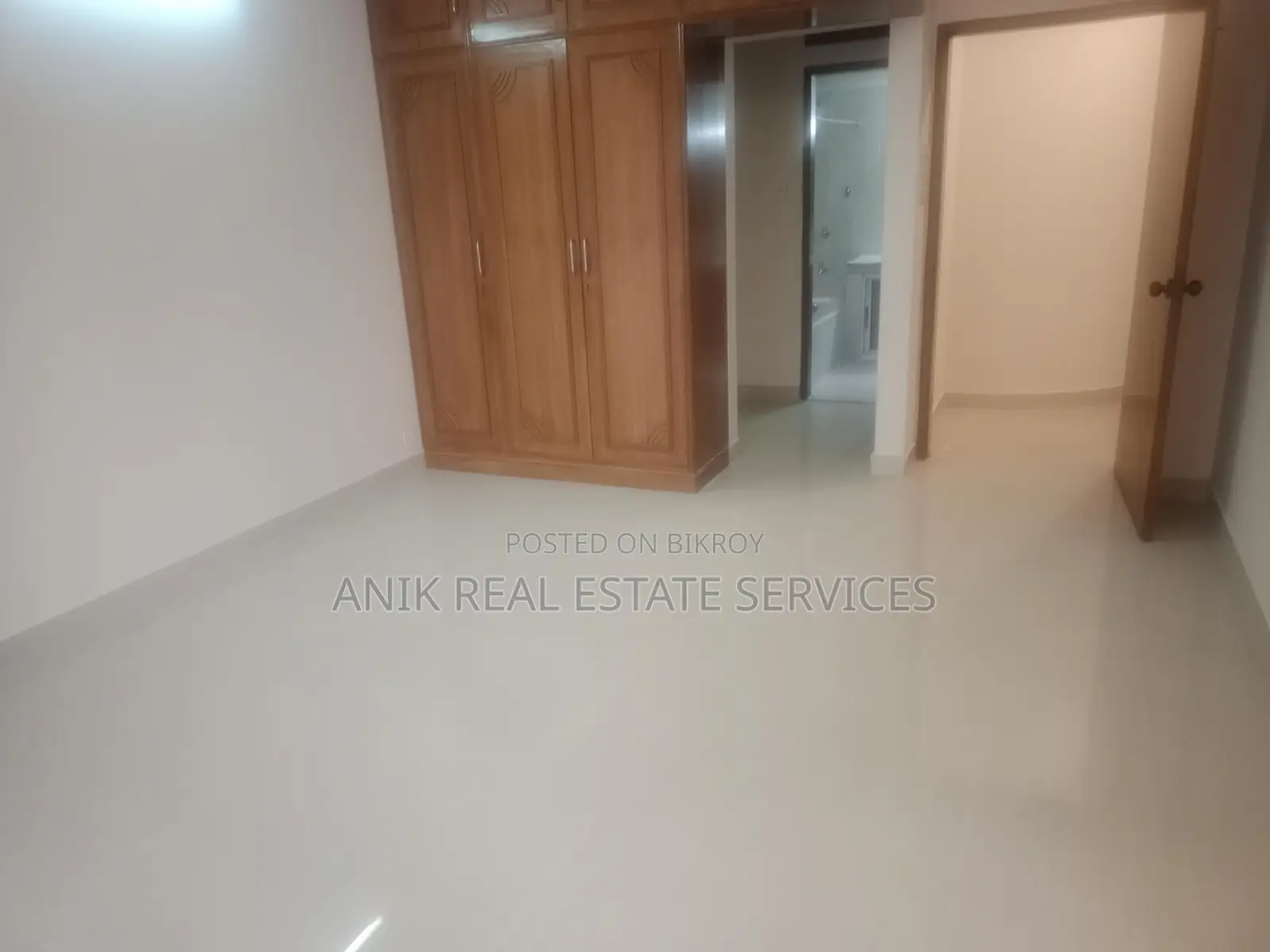 গুলশানে ভালো মানের ৪ বেডরুমের আন-ফার্নিশড ফ্ল্যাট ভাড়া