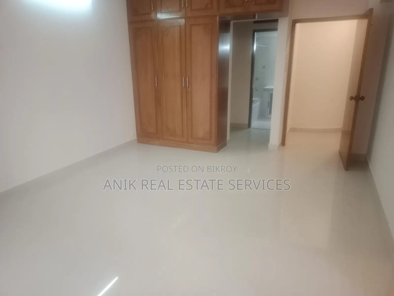 গুলশানে ভালো মানের ৪ বেডরুমের আন-ফার্নিশড ফ্ল্যাট ভাড়া