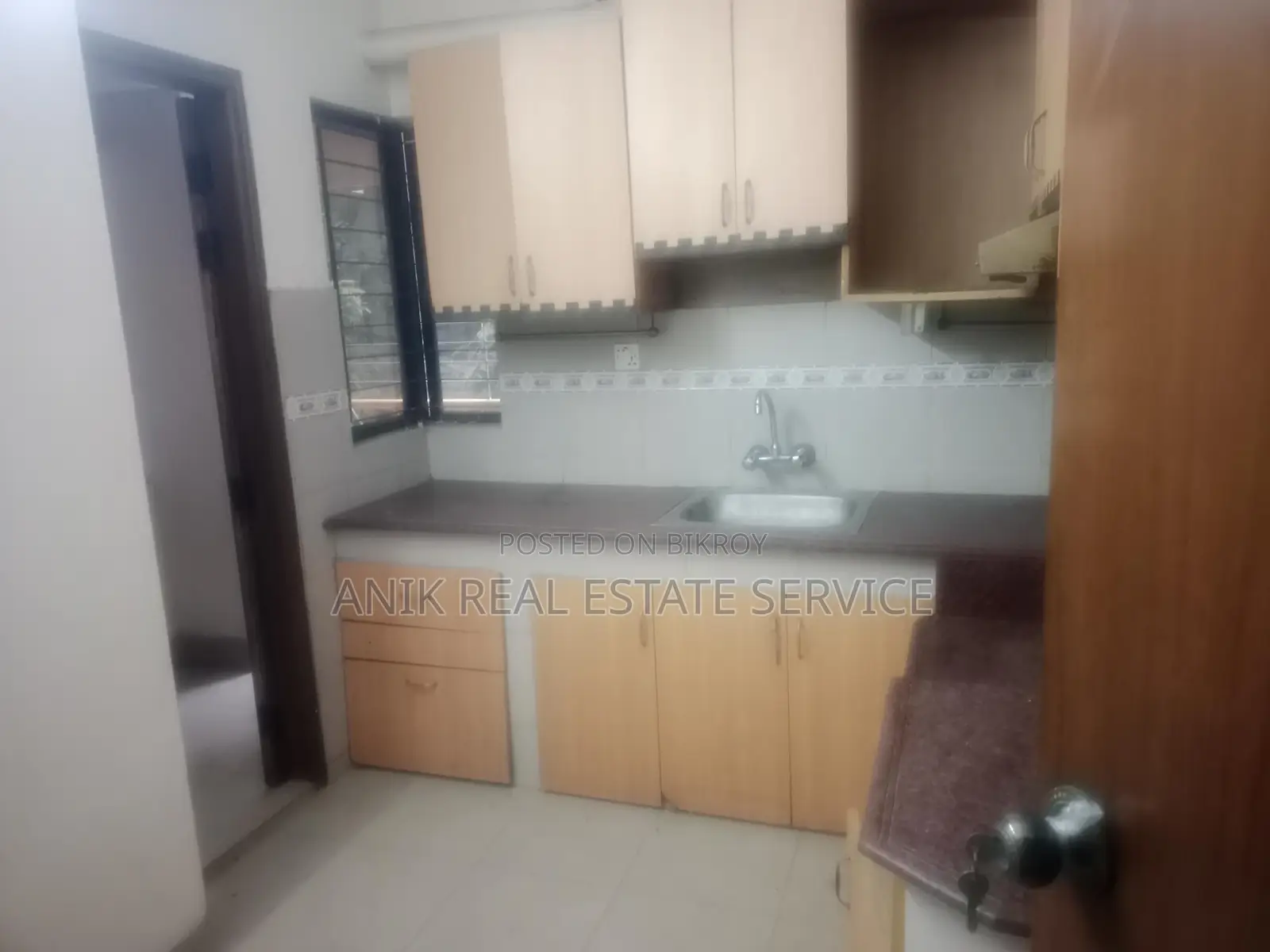 Good Quality 3 Bedroom Un Farnised Flat Rent At Gulshan