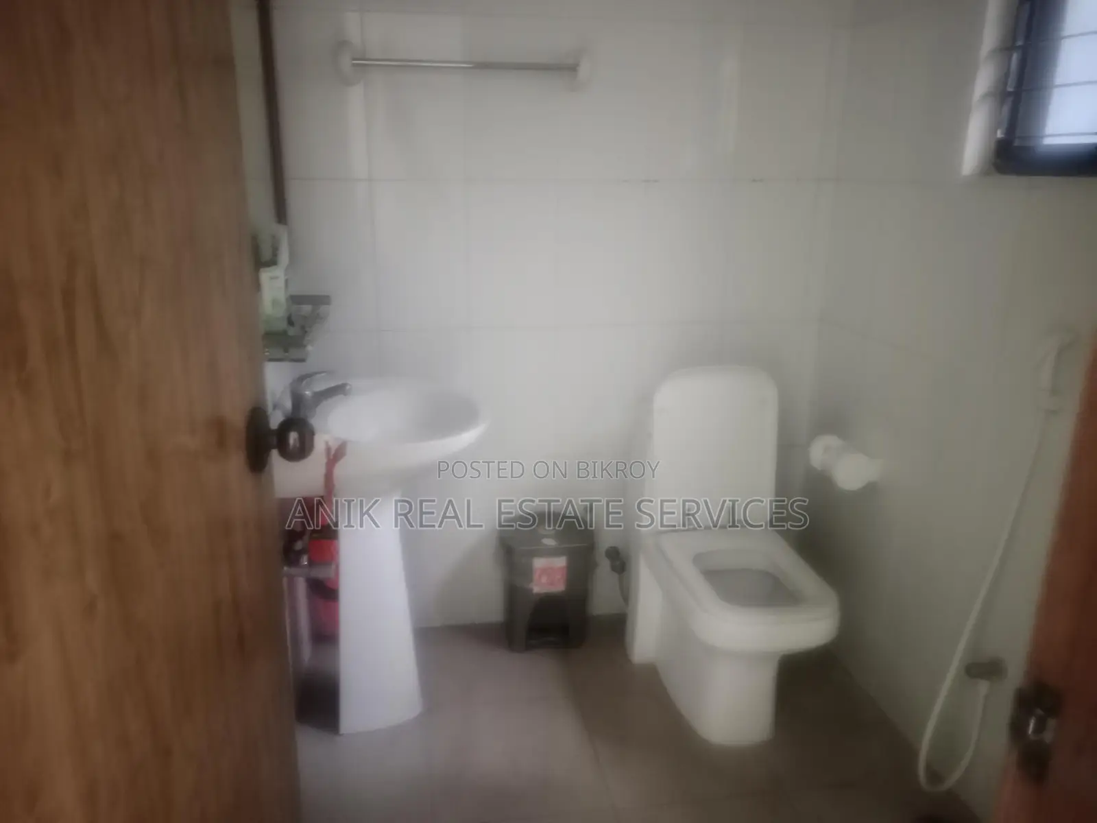 Good Quality 3 Bedroom Un Farnised Flat Rent At Gulshan