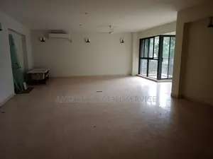 সুইমিং পুল ও জিম সহ গুলশান নর্থ-এ সেমি-ফার্নিশড ফ্ল্যাট ভাড়া